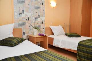 Отель Hotel Sorbona Варна Двухместный номер с 2 отдельными кроватями-12