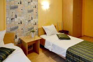 Отель Hotel Sorbona Варна Двухместный номер с 2 отдельными кроватями-25